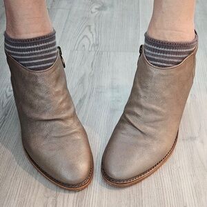 Fiorentini+Baker silver gray booties IT38